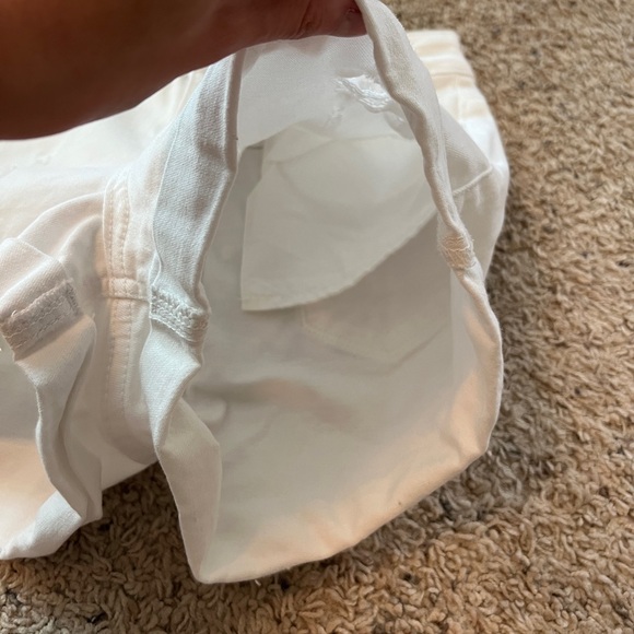 White moderately distressed high-rise “HH Jean Los Angeles” brand shorts - Picture 10 of 10